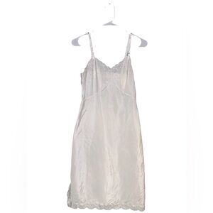 Vintage Penneys Gaymode White Lace-Trim Slip / Chemise – Size 34